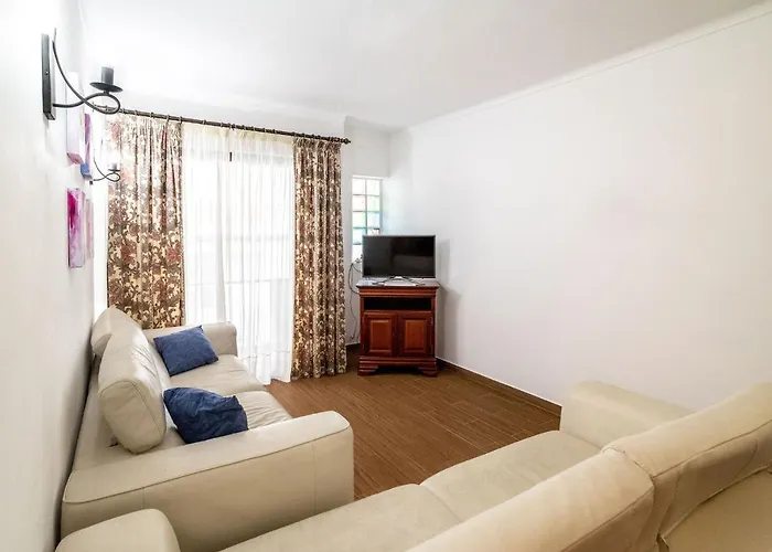 Rustic Old Town - T3 Apartment