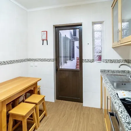 Rustic Old Town - T3 公寓 *