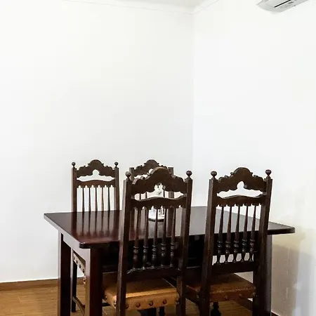 Rustic Old Town - T3 Апартаменты *